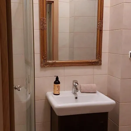 Chrobrego 19 Apartmán